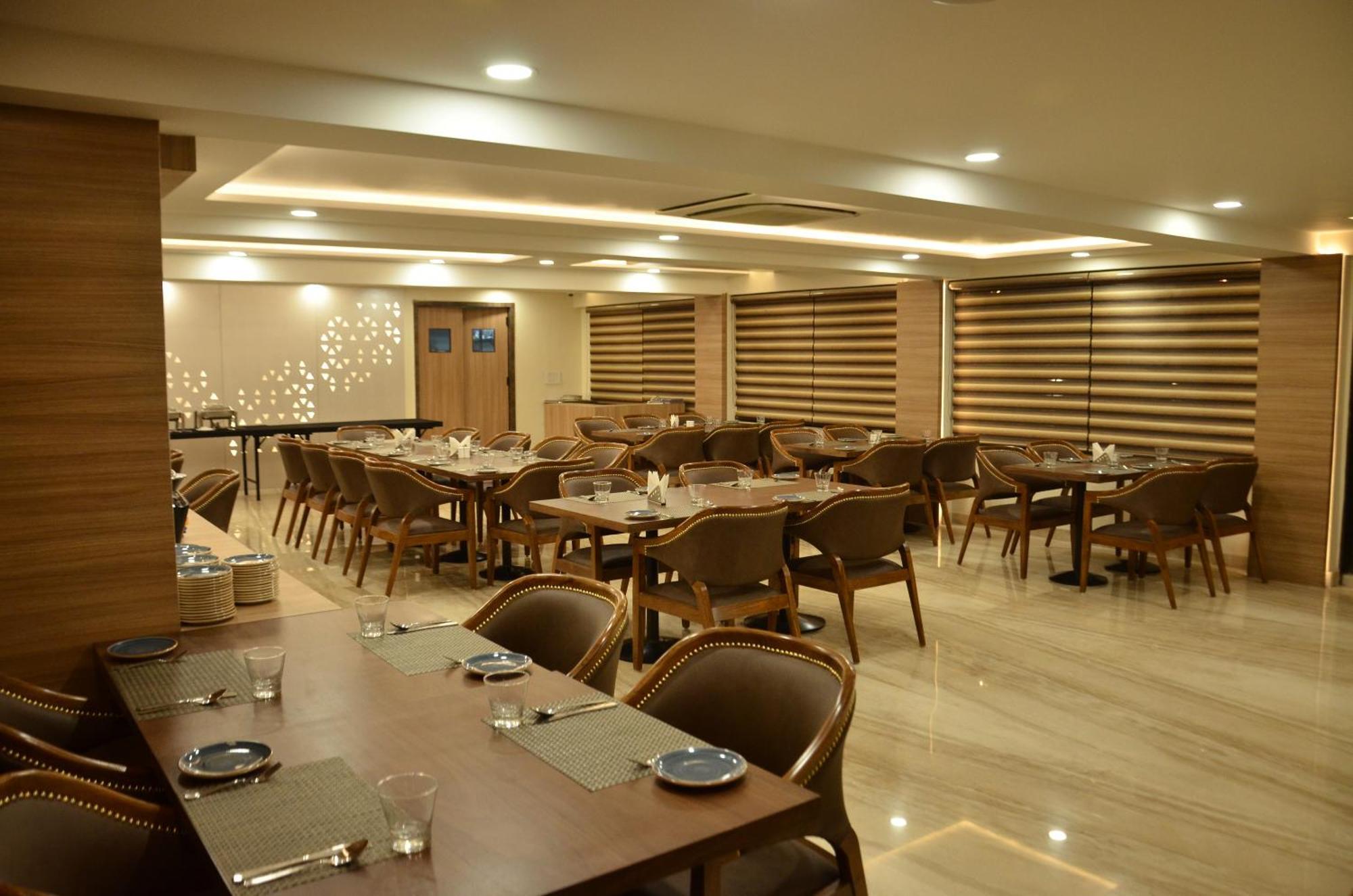 Hotel The Ved Mantra Gwalijar Zewnętrze zdjęcie